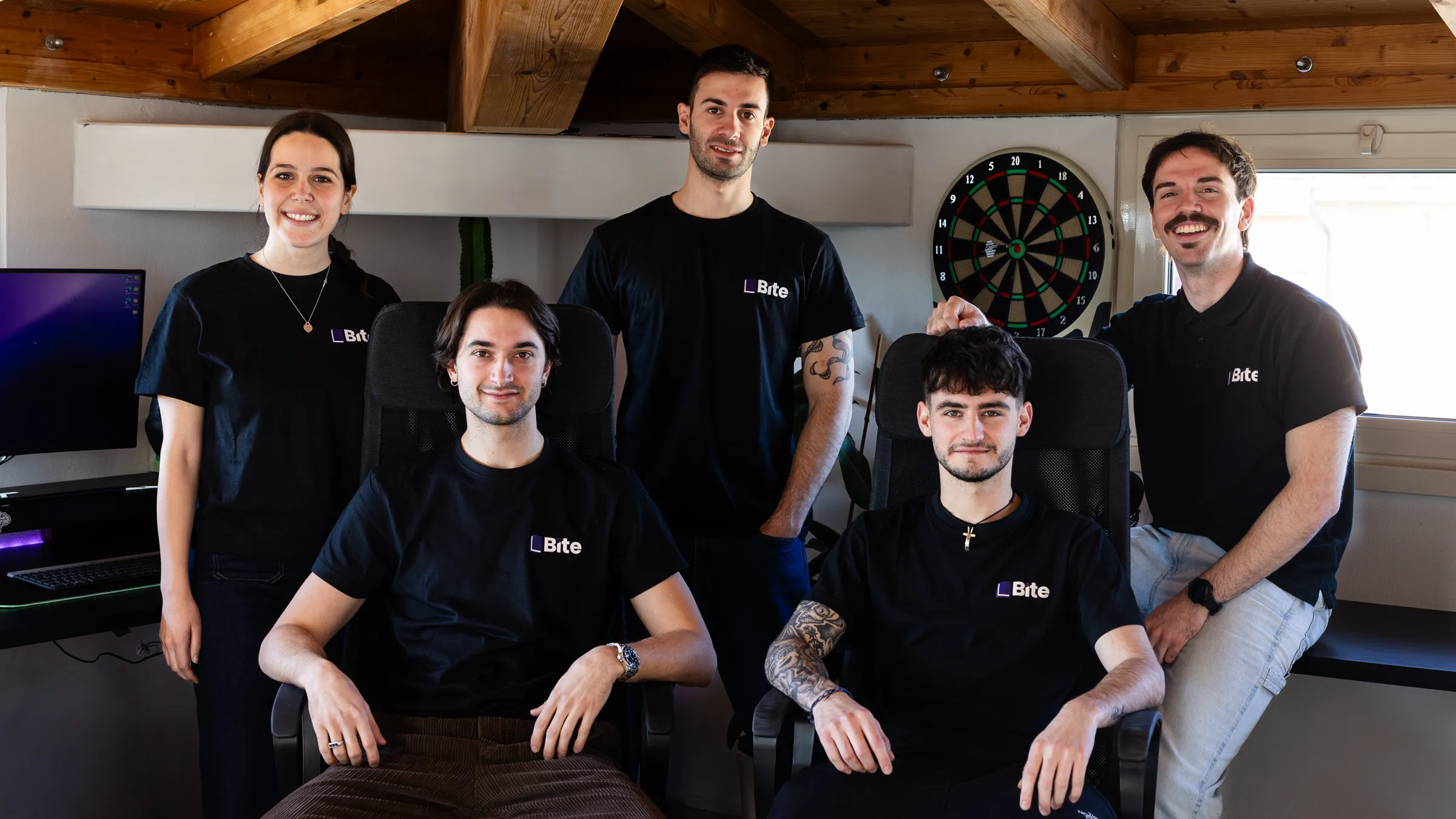 Il team di Bite nello studio di Parma