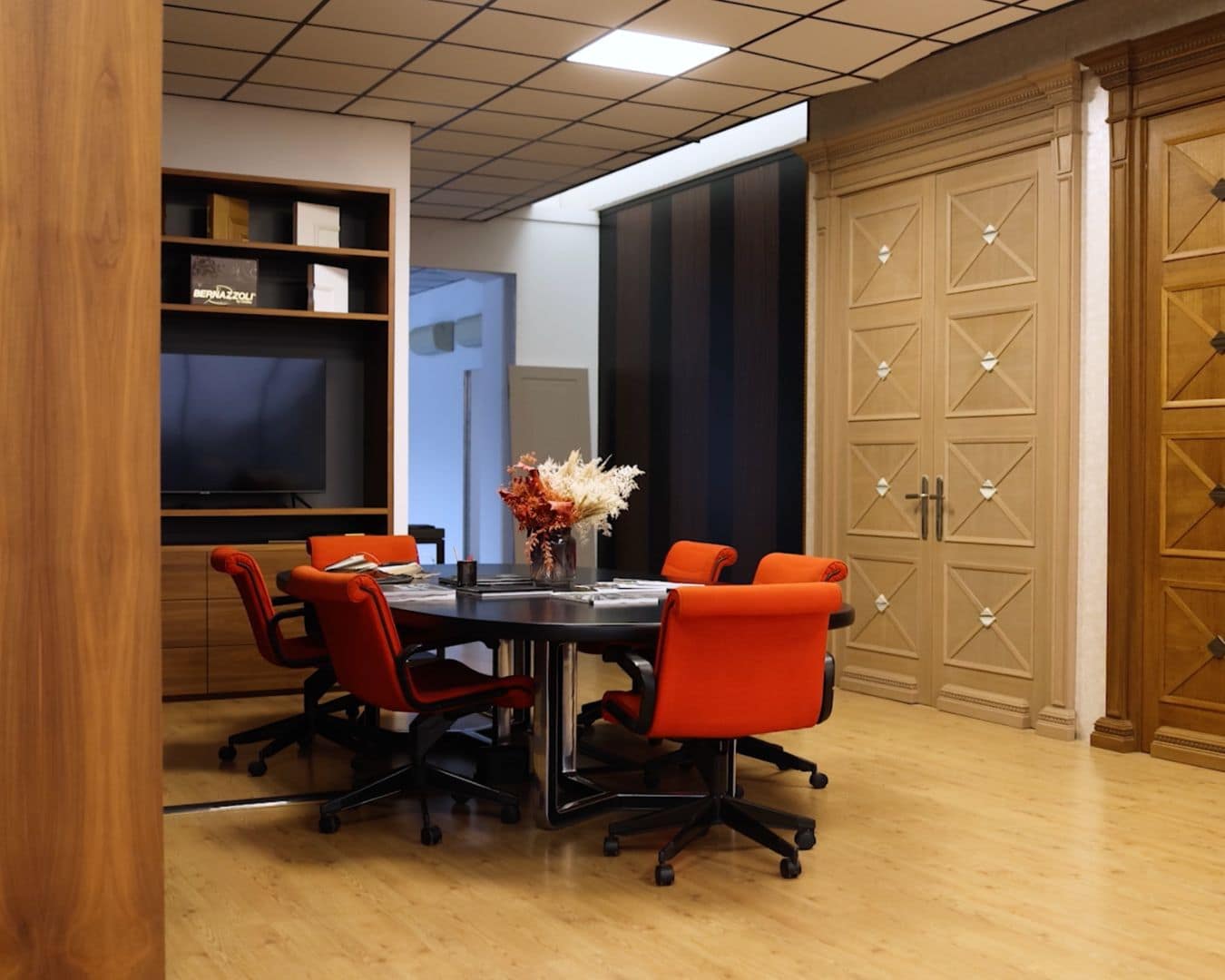 Sala riunioni dello showroom con boiserie classica