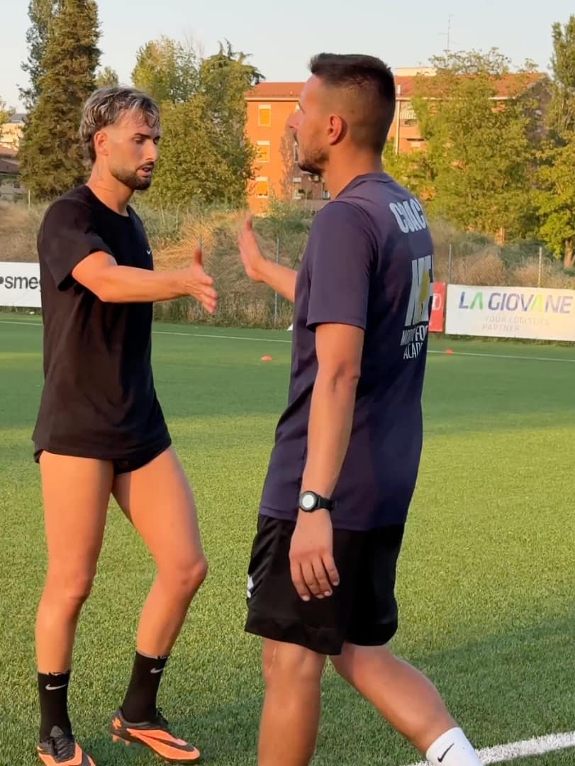Moroni Football Academy · Accademia di perfezionamento tecnico di calcio